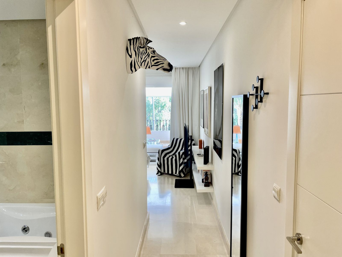 Appartement te koop in Nueva Andalucía | 2 slaapkamers H5221681