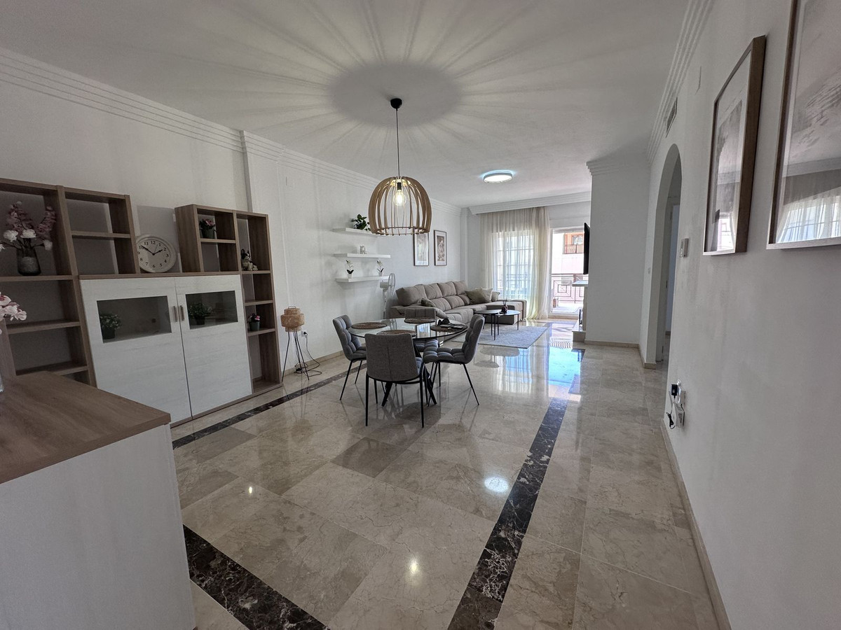 Appartement te koop in Nueva Andalucía | 2 slaapkamers H5227291