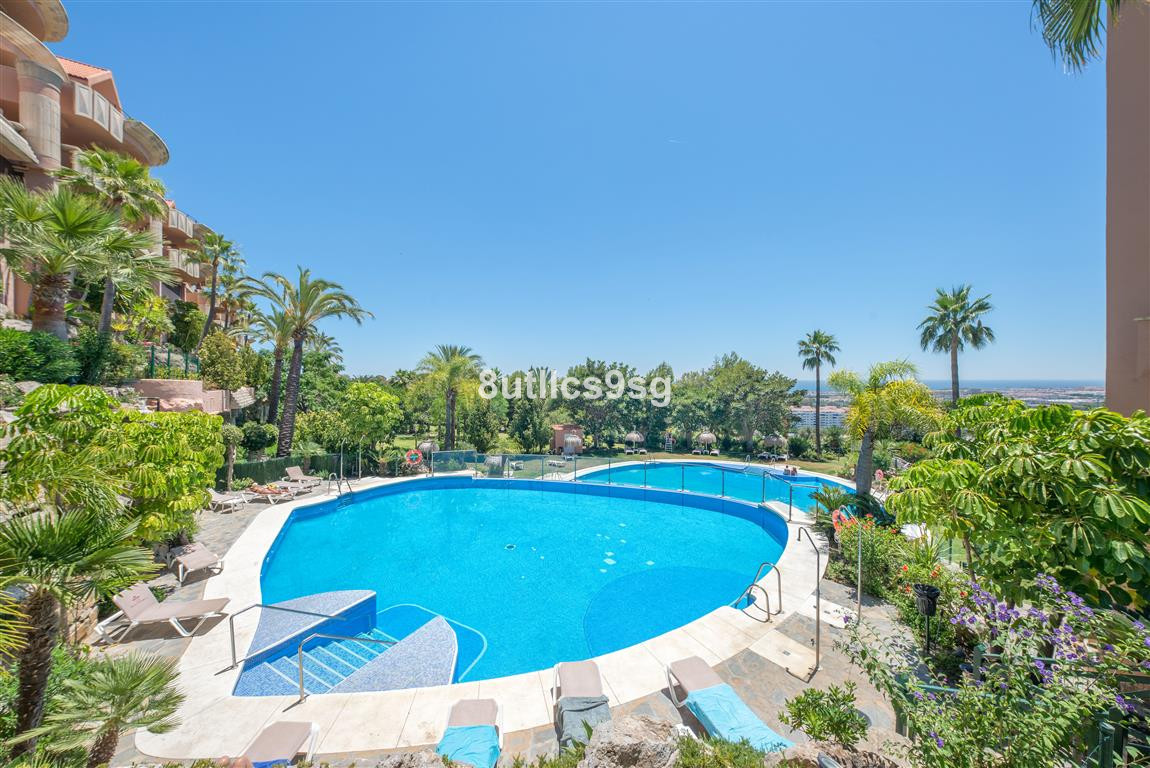 Appartement te koop in Nueva Andalucía | 2 slaapkamers H5227834