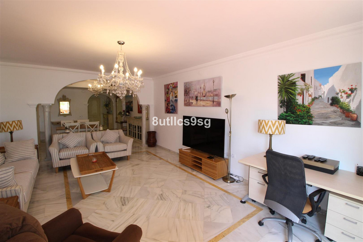 Appartement te koop in Nueva Andalucía | 2 slaapkamers H5227834