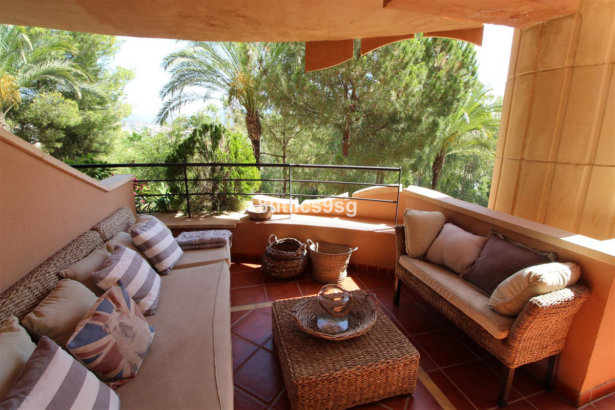 Appartement te koop in Nueva Andalucía | 2 slaapkamers H5227834