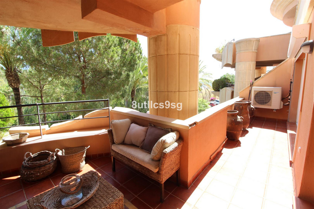 Appartement te koop in Nueva Andalucía | 2 slaapkamers H5227834