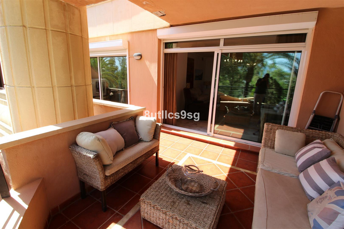 Appartement te koop in Nueva Andalucía | 2 slaapkamers H5227834
