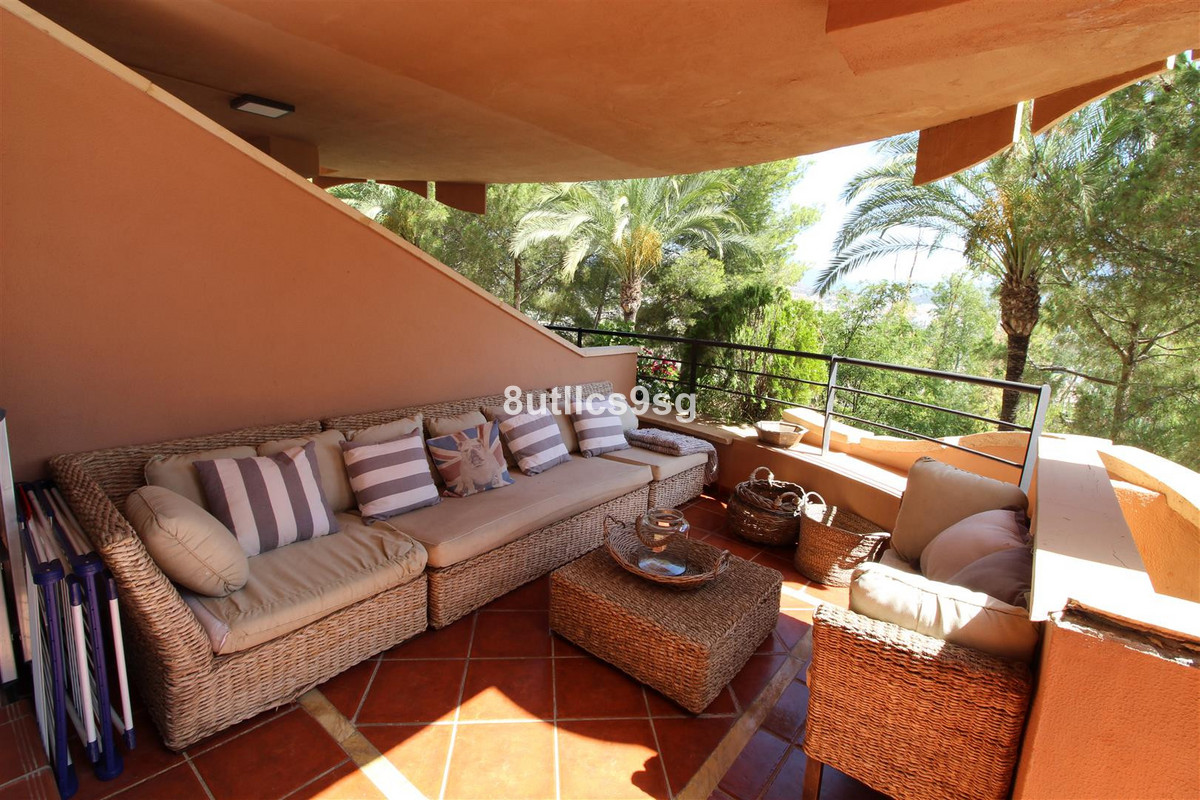 Appartement te koop in Nueva Andalucía | 2 slaapkamers H5227834