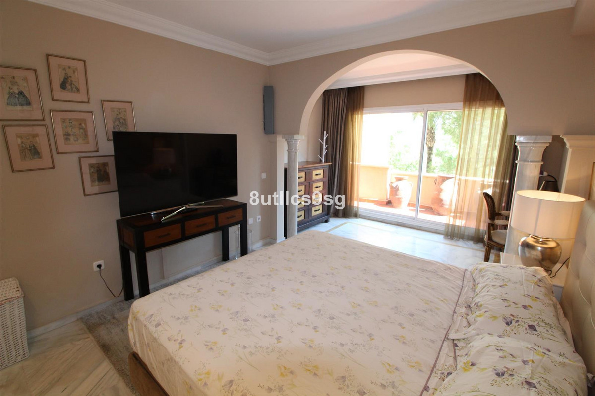 Appartement te koop in Nueva Andalucía | 2 slaapkamers H5227834