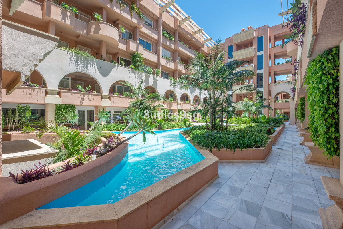 Appartement te koop in Nueva Andalucía | 2 slaapkamers H5227834