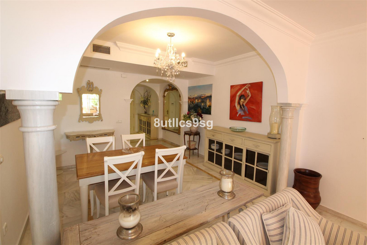Appartement te koop in Nueva Andalucía | 2 slaapkamers H5227834