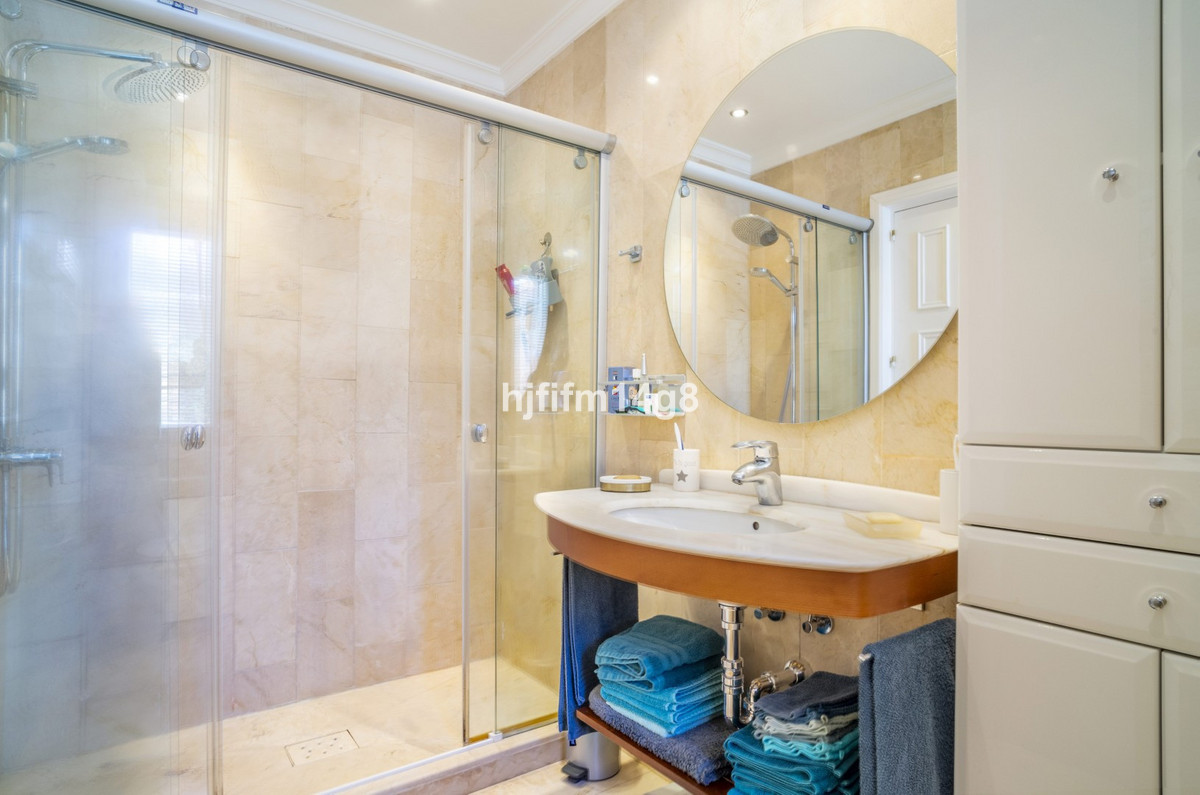 Appartement te koop in Nueva Andalucía | 1 slaapkamers H5236690