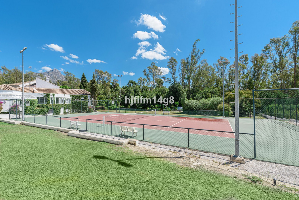 Appartement te koop in Nueva Andalucía | 1 slaapkamers H5236690