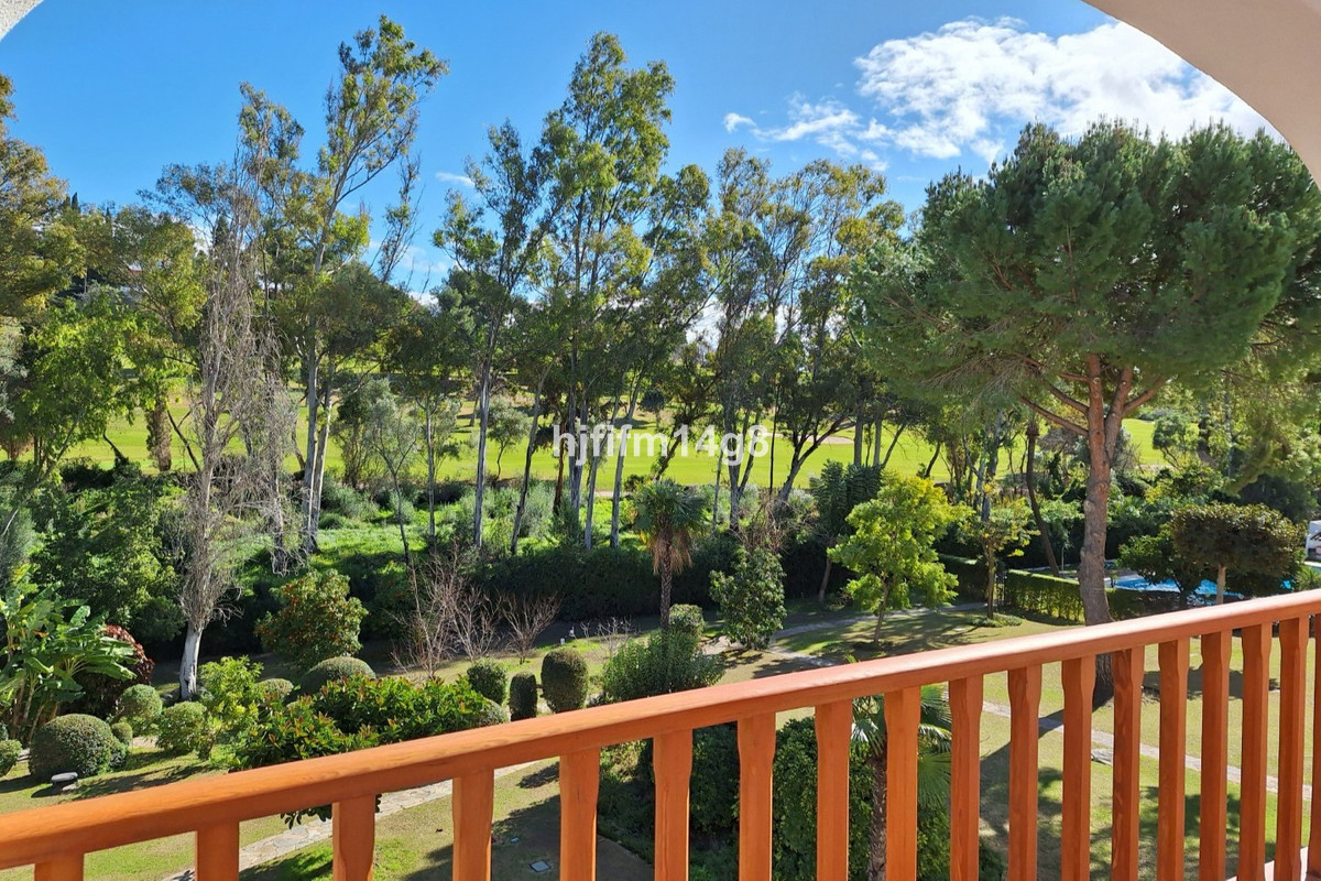 Appartement te koop in Nueva Andalucía | 1 slaapkamers H5236690