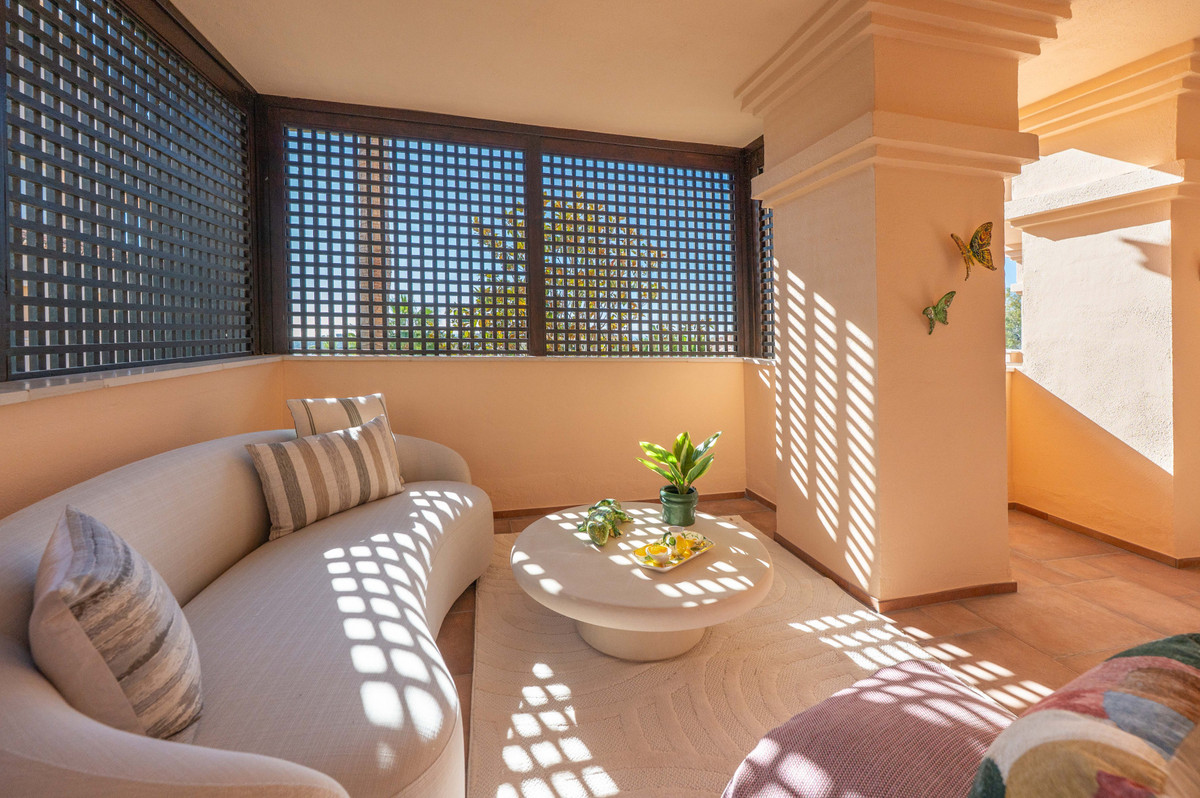 Appartement te koop in Nueva Andalucía | 4 slaapkamers H5242261