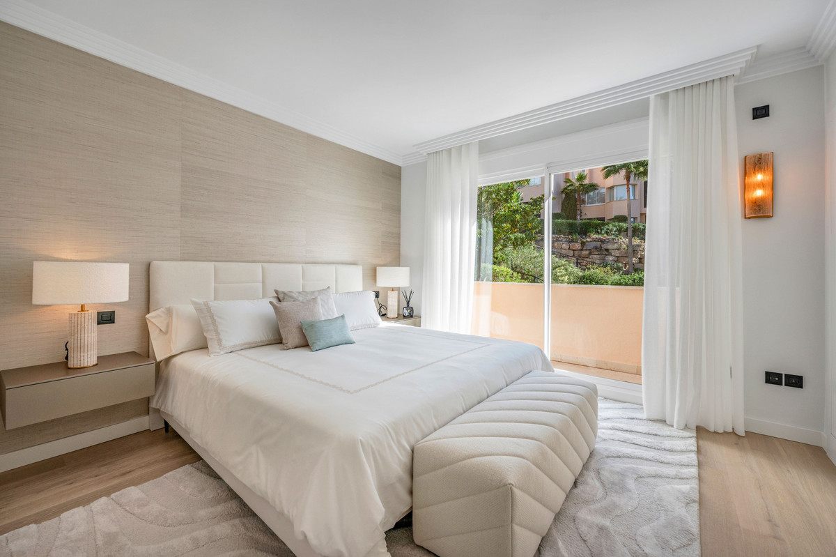 Appartement te koop in Nueva Andalucía | 4 slaapkamers H5242261