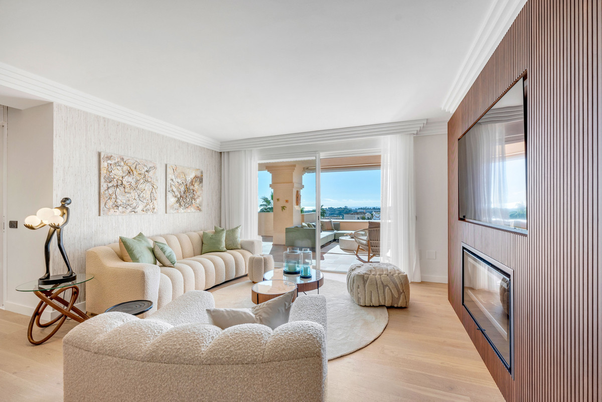 Appartement te koop in Nueva Andalucía | 4 slaapkamers H5242261