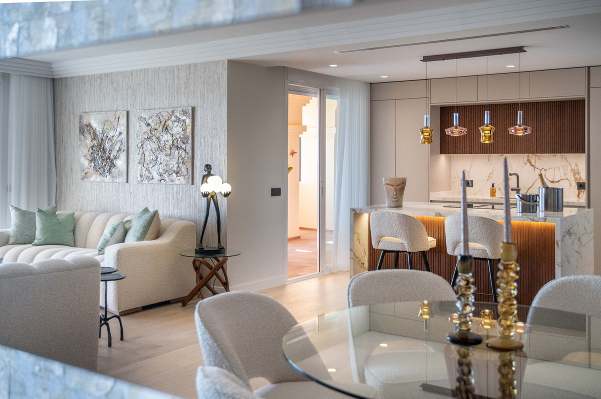 Appartement te koop in Nueva Andalucía | 4 slaapkamers H5242261