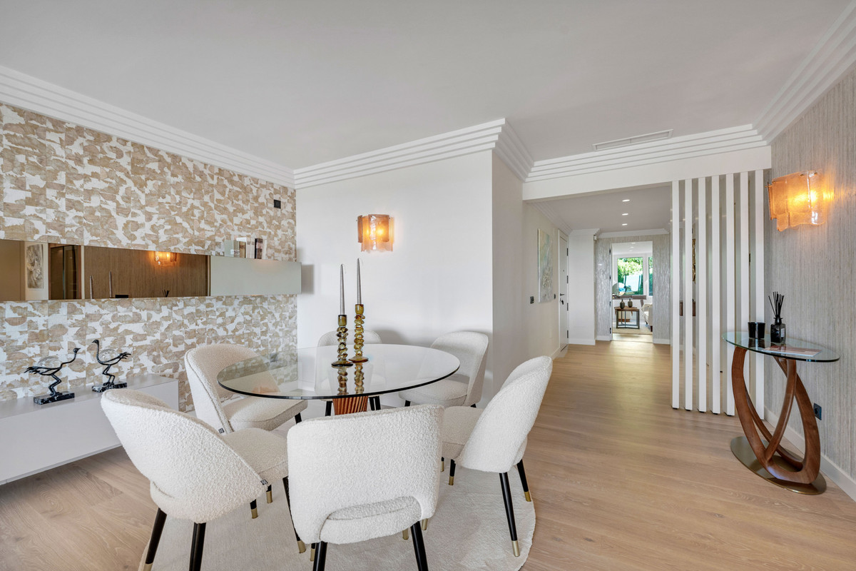 Appartement te koop in Nueva Andalucía | 4 slaapkamers H5242261