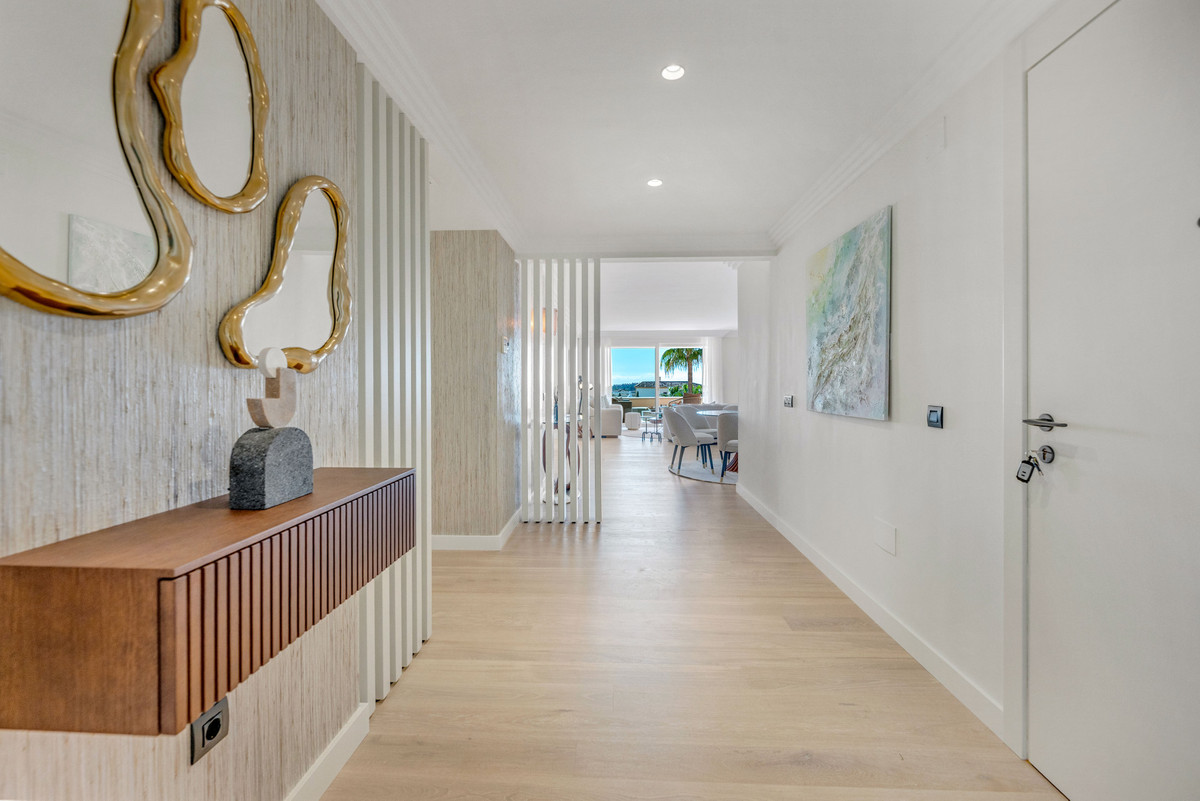 Appartement te koop in Nueva Andalucía | 4 slaapkamers H5242261