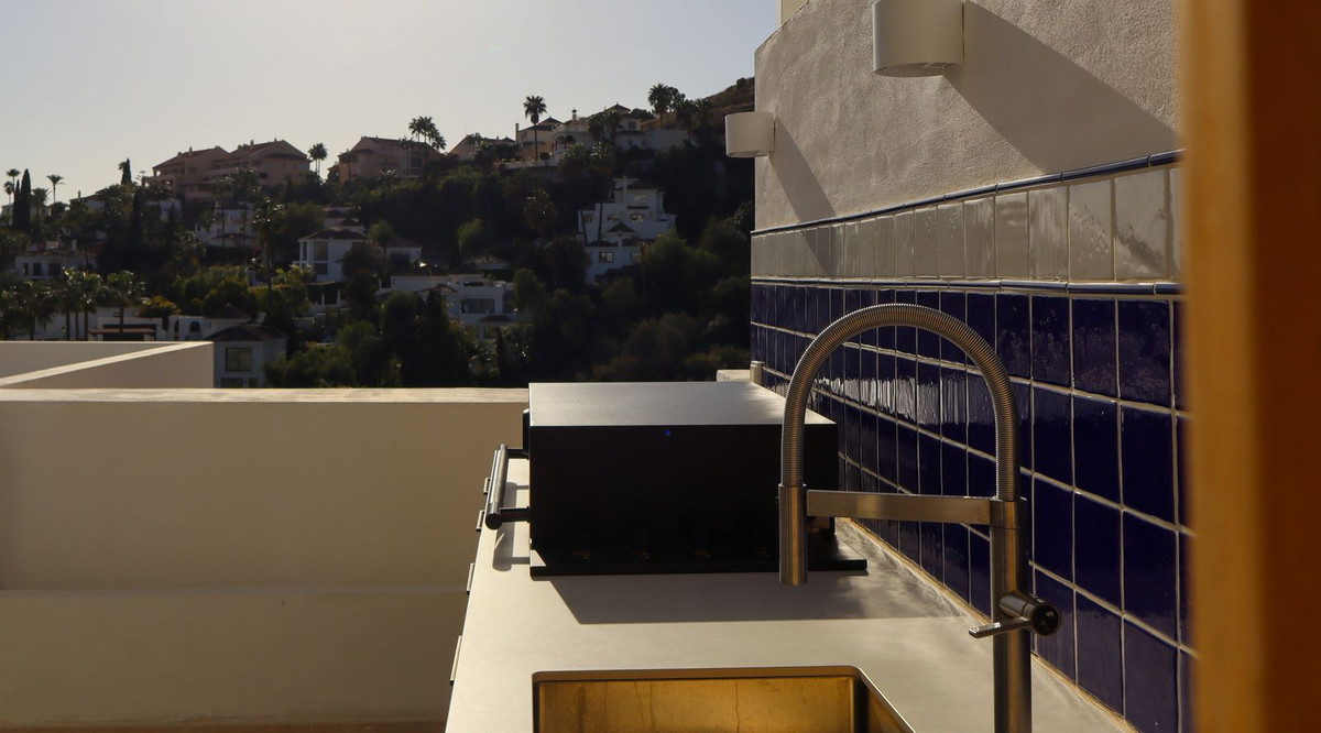 Property main view 60