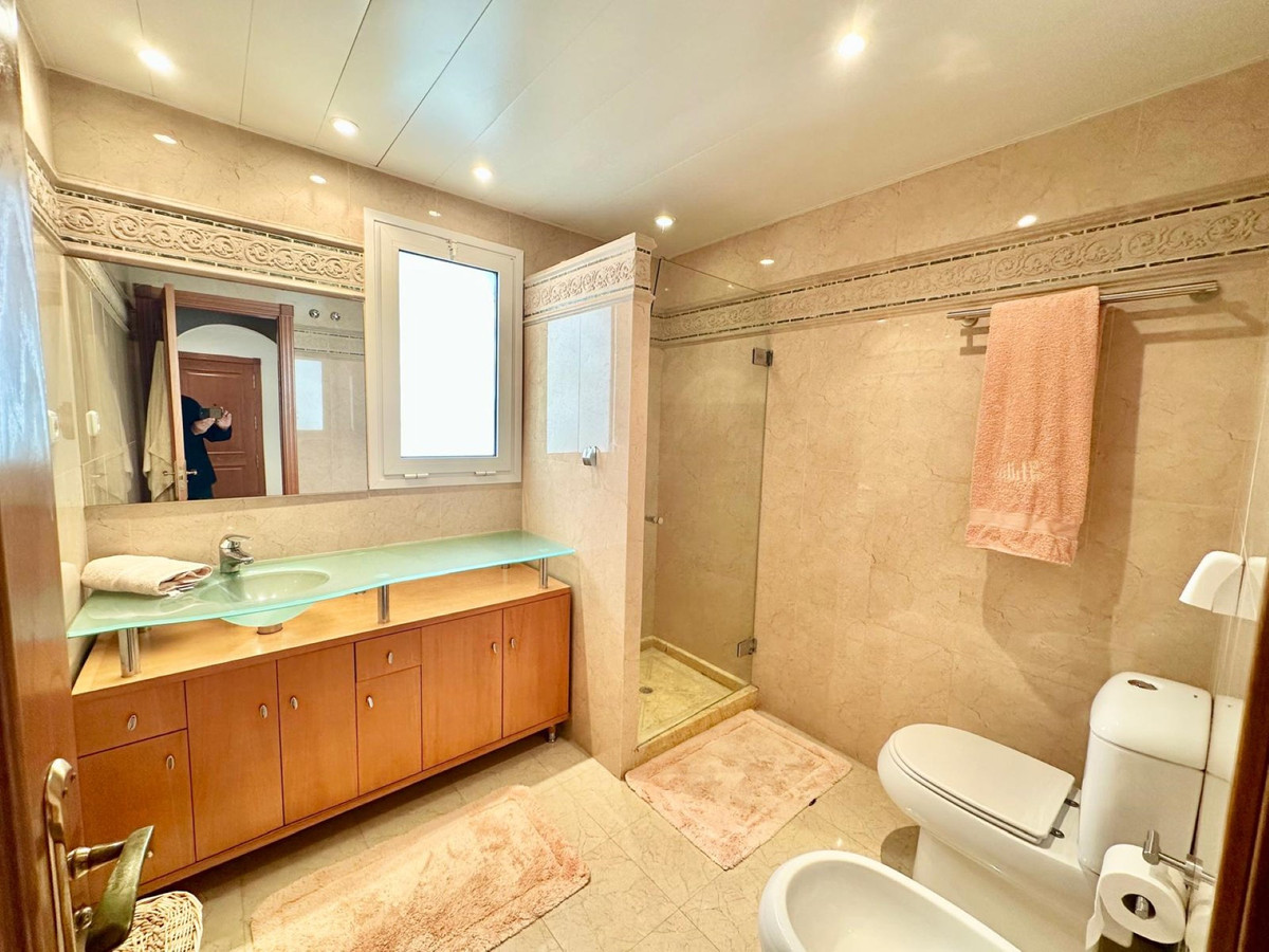 Appartement te koop in Nueva Andalucía | 2 slaapkamers H5245804