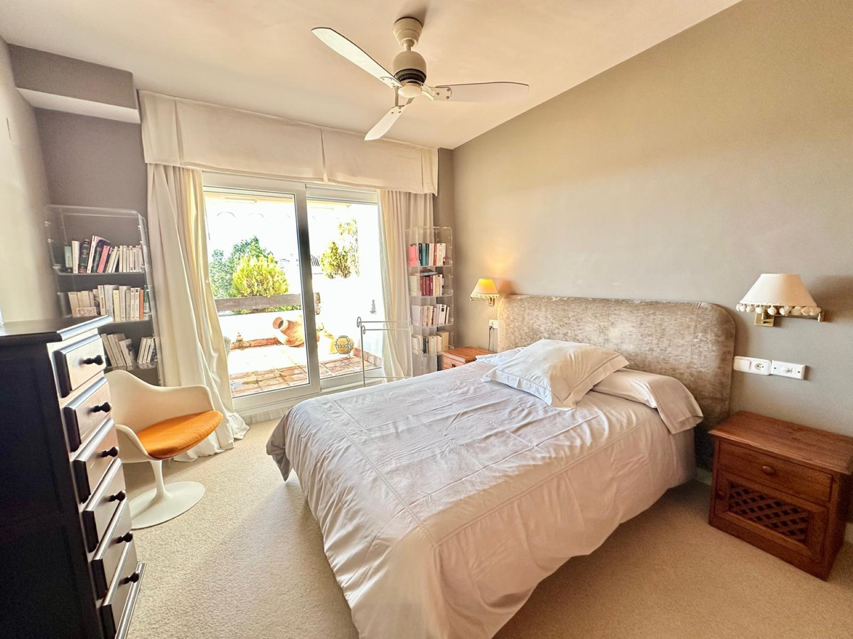 Appartement te koop in Nueva Andalucía | 2 slaapkamers H5245804