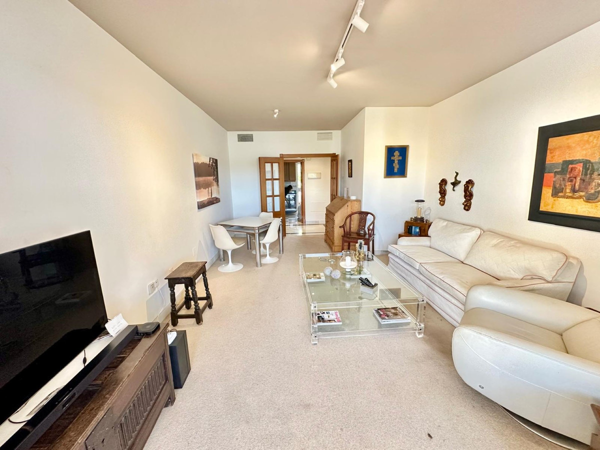 Appartement te koop in Nueva Andalucía | 2 slaapkamers H5245804