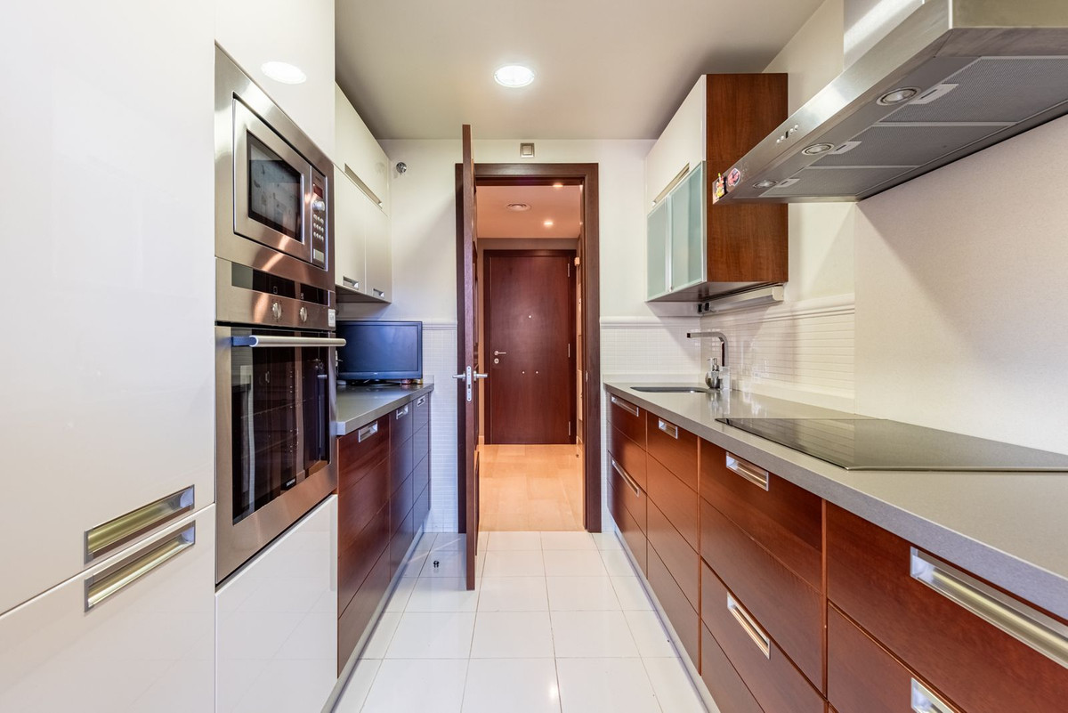 Appartement te koop in Nueva Andalucía | 2 slaapkamers H5250022