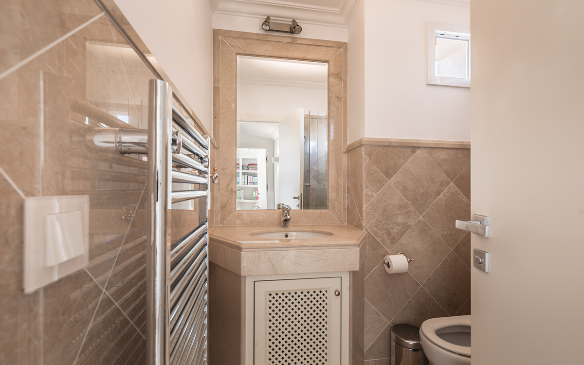 Appartement te koop in Nueva Andalucía | 3 slaapkamers H5253520