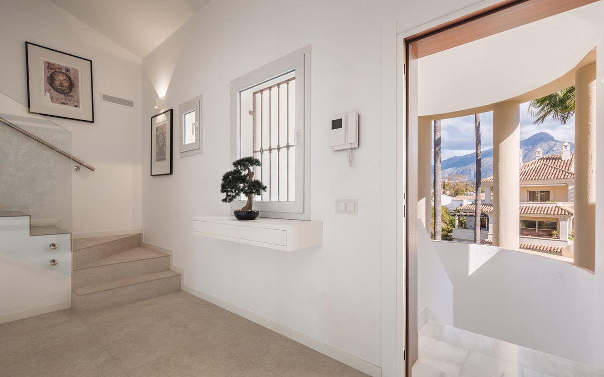 Appartement te koop in Nueva Andalucía | 3 slaapkamers H5253520