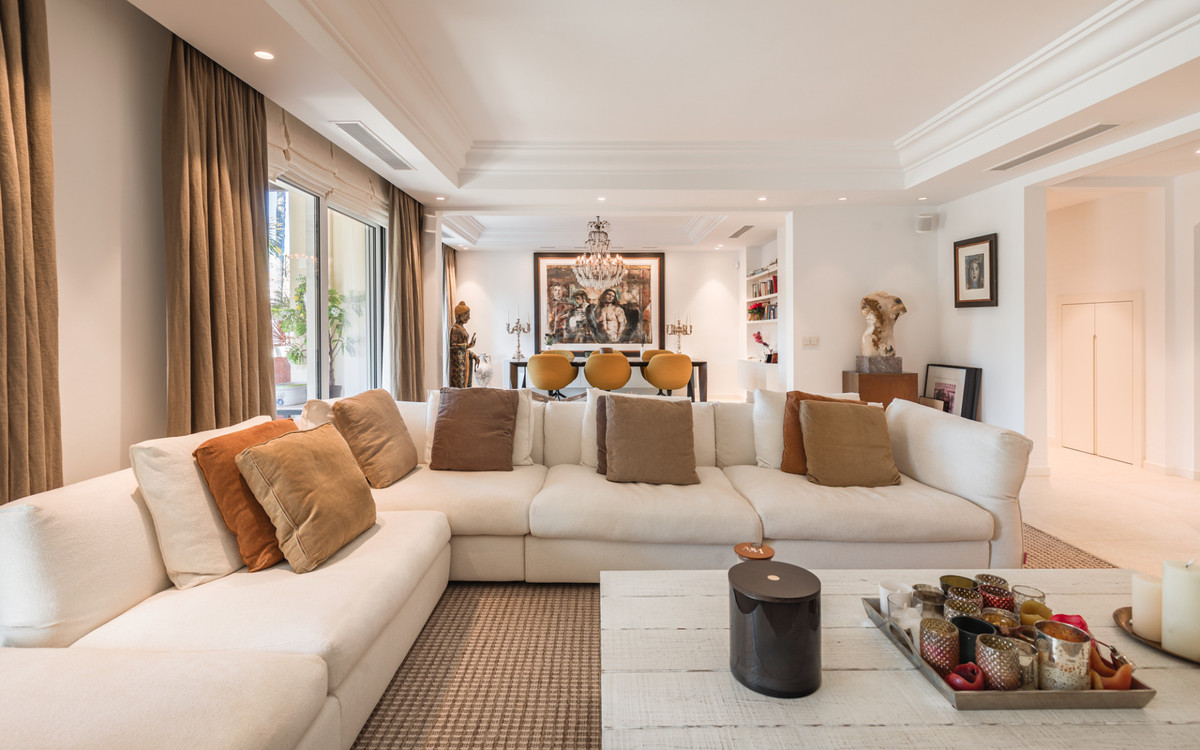 Appartement te koop in Nueva Andalucía | 3 slaapkamers H5253520