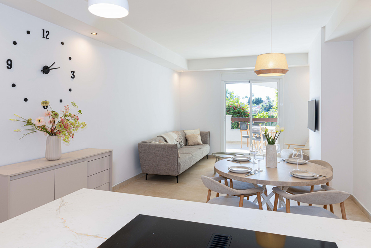 Appartement te koop in Nueva Andalucía | 2 slaapkamers H5256679