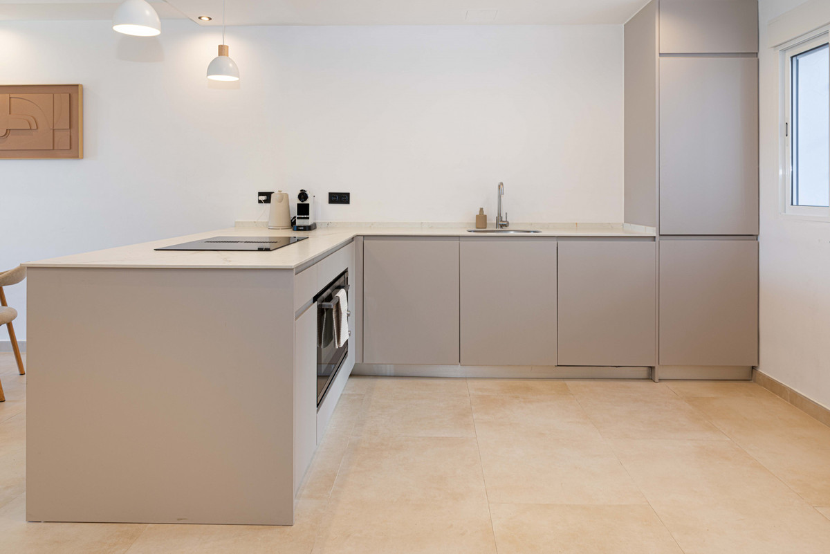Appartement te koop in Nueva Andalucía | 2 slaapkamers H5256679