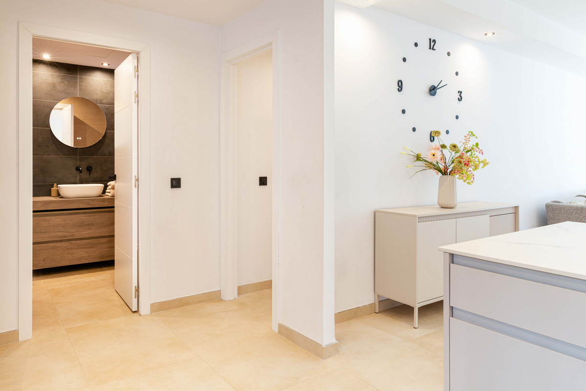 Appartement te koop in Nueva Andalucía | 2 slaapkamers H5256679