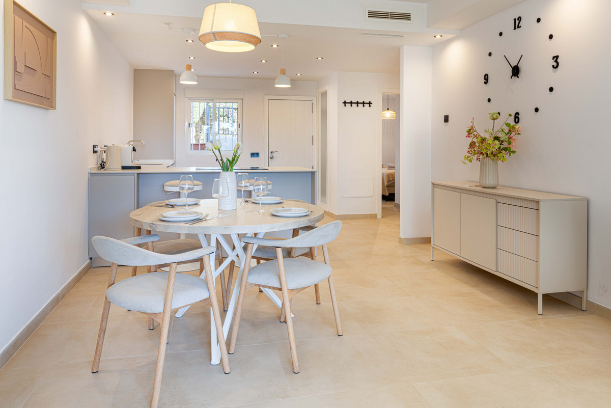 Appartement te koop in Nueva Andalucía | 2 slaapkamers H5256679