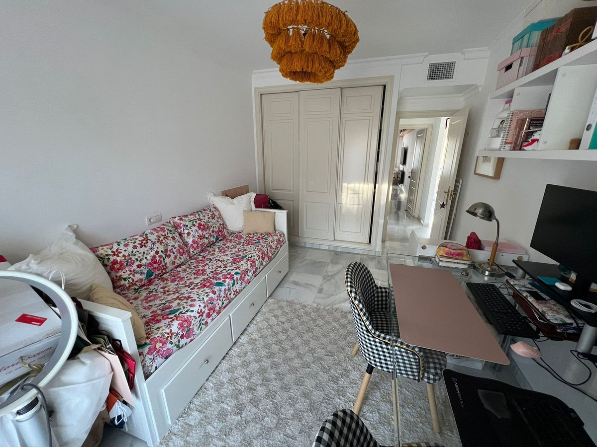 Appartement te koop in Nueva Andalucía | 2 slaapkamers H5261050