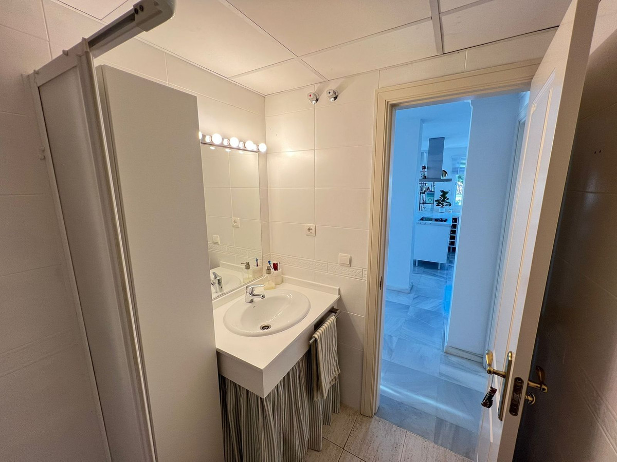 Appartement te koop in Nueva Andalucía | 2 slaapkamers H5261050