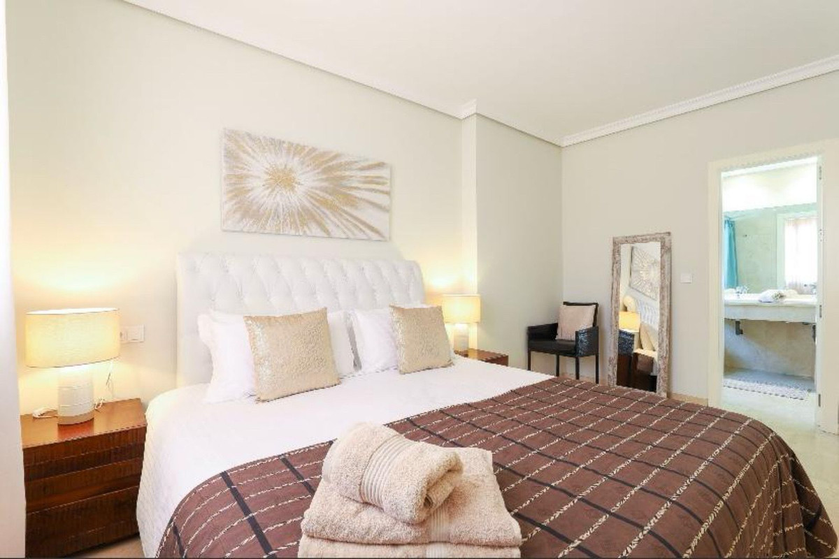 Appartement te koop in Nueva Andalucía | 2 slaapkamers H5261206