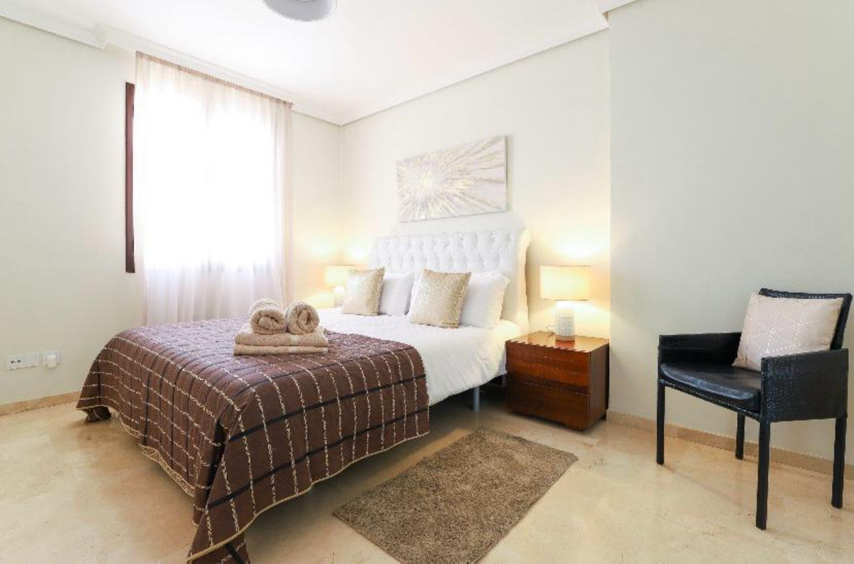 Appartement te koop in Nueva Andalucía | 2 slaapkamers H5261206