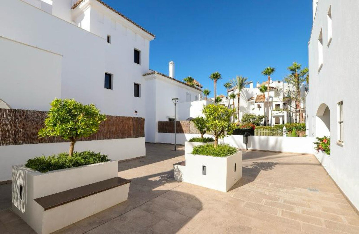 Appartement te koop in Nueva Andalucía | 2 slaapkamers H5261206