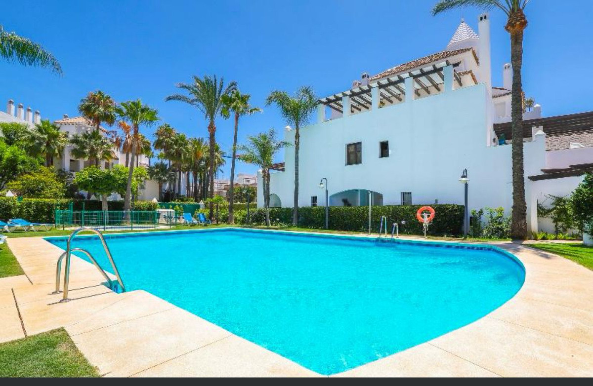 Appartement te koop in Nueva Andalucía | 2 slaapkamers H5261206