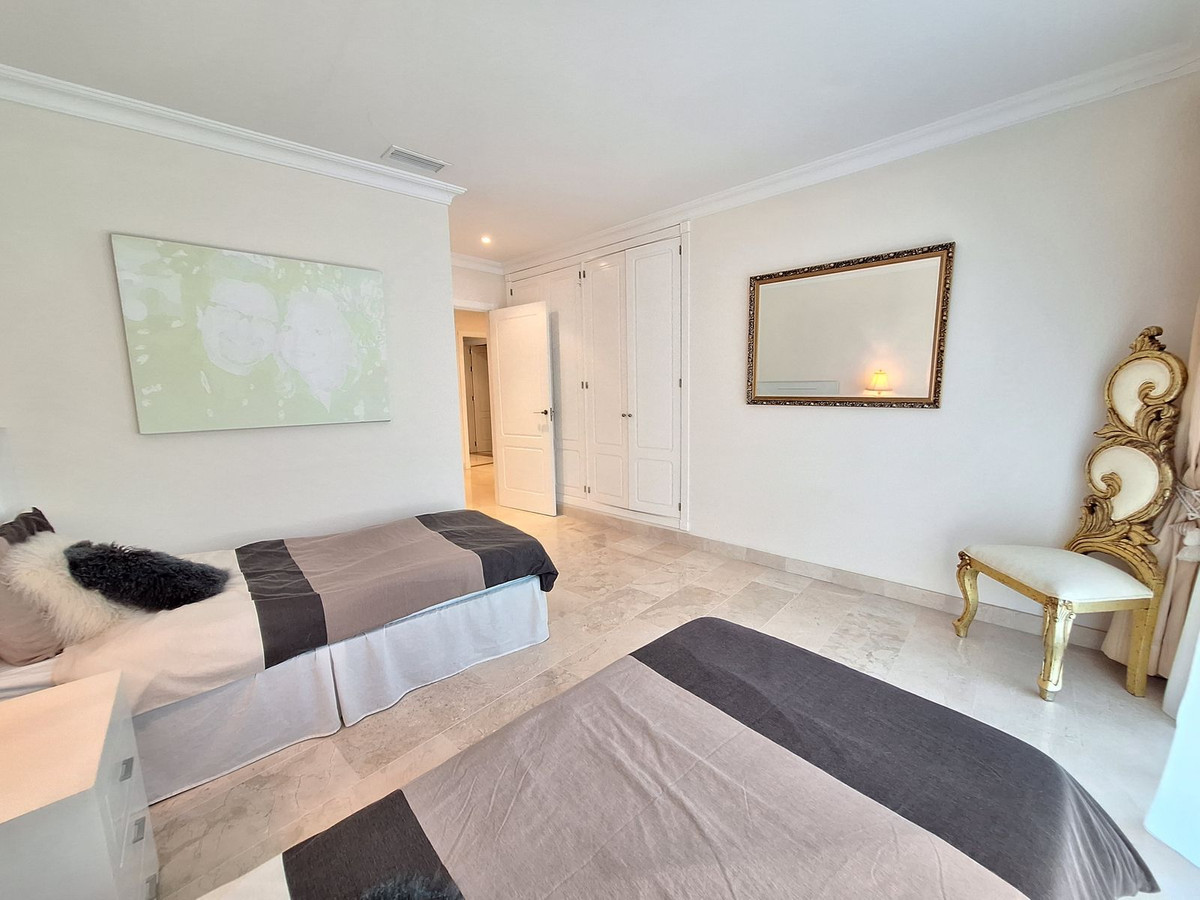 Appartement te koop in Nueva Andalucía | 3 slaapkamers H5264248