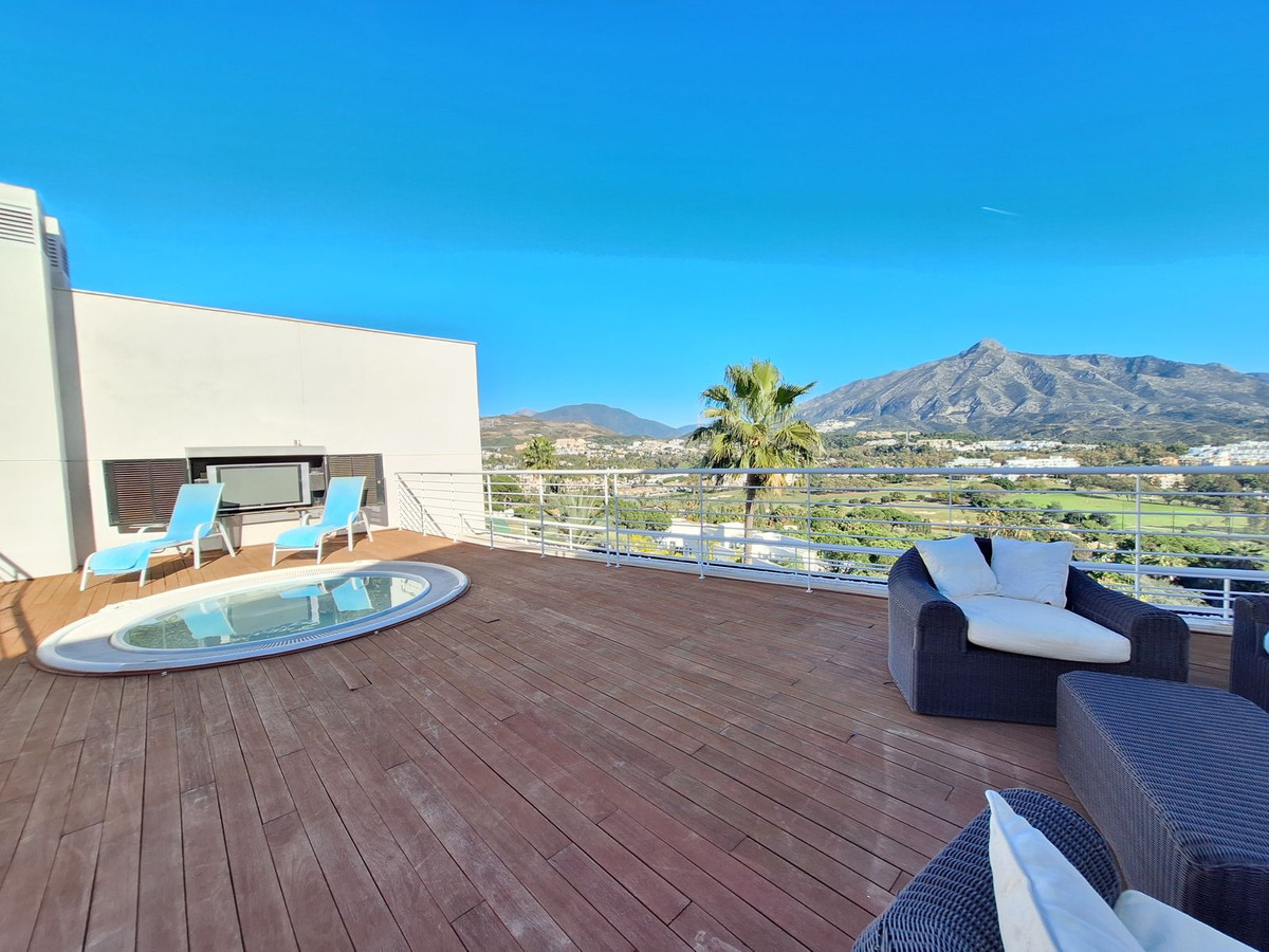 Appartement te koop in Nueva Andalucía | 3 slaapkamers H5264248