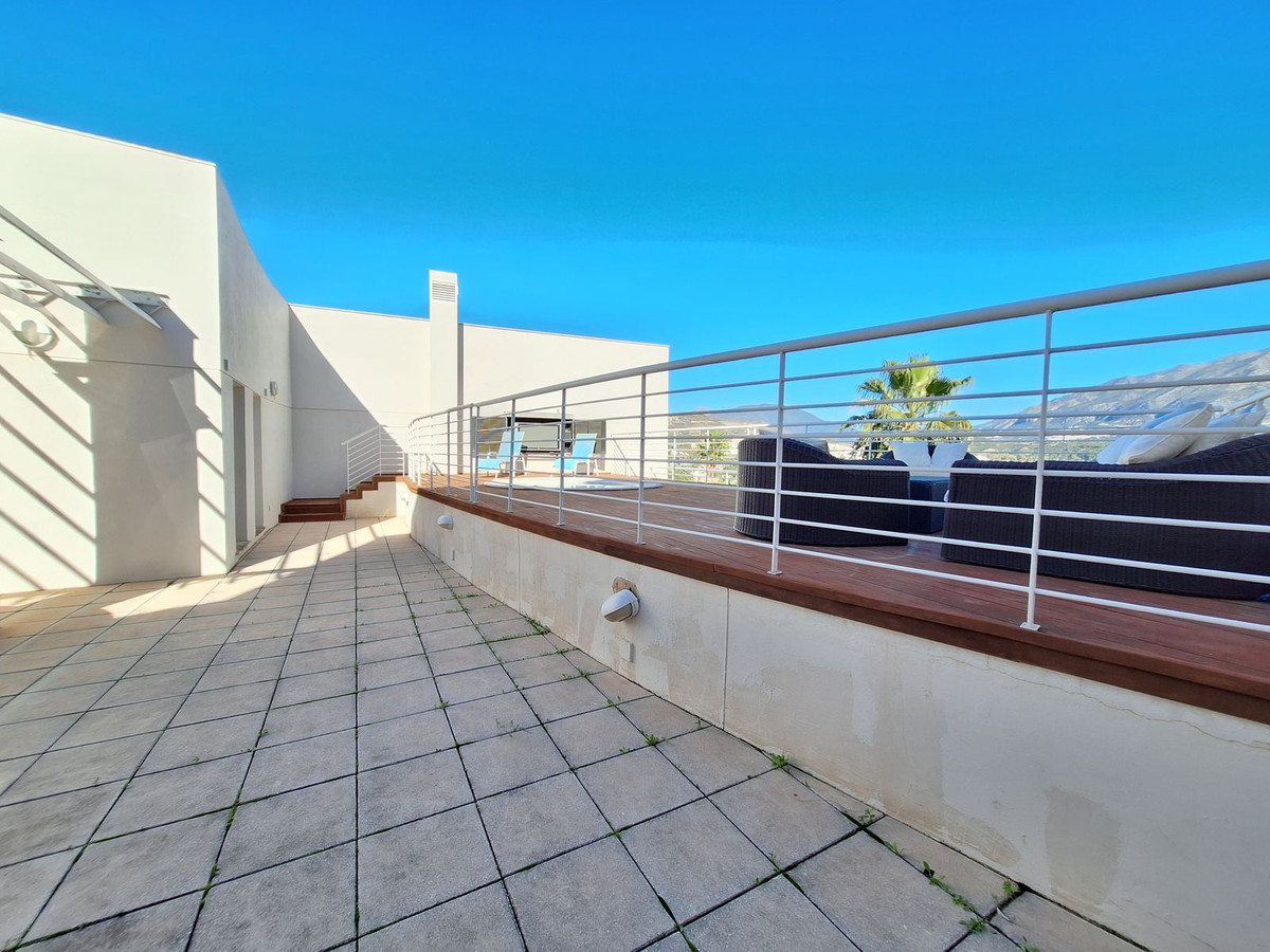 Appartement te koop in Nueva Andalucía | 3 slaapkamers H5264248