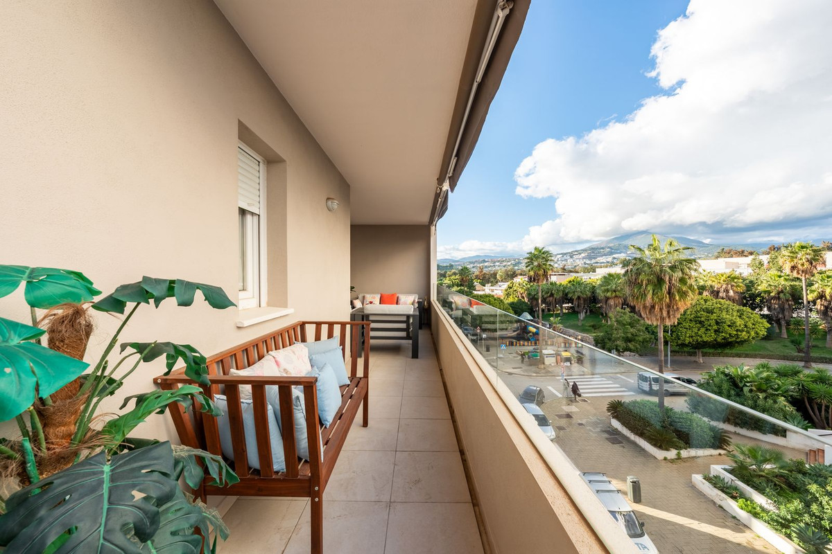 Appartement te koop in Nueva Andalucía | 3 slaapkamers H5264257
