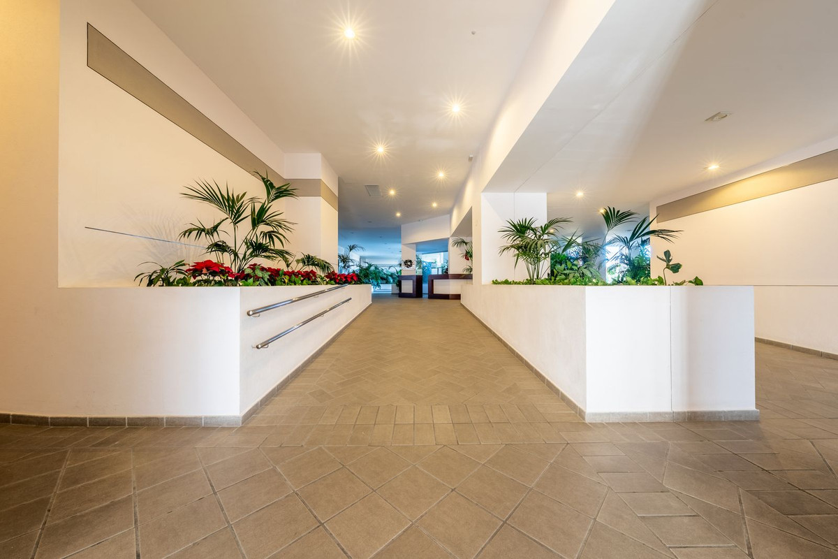 Appartement te koop in Nueva Andalucía | 3 slaapkamers H5264257