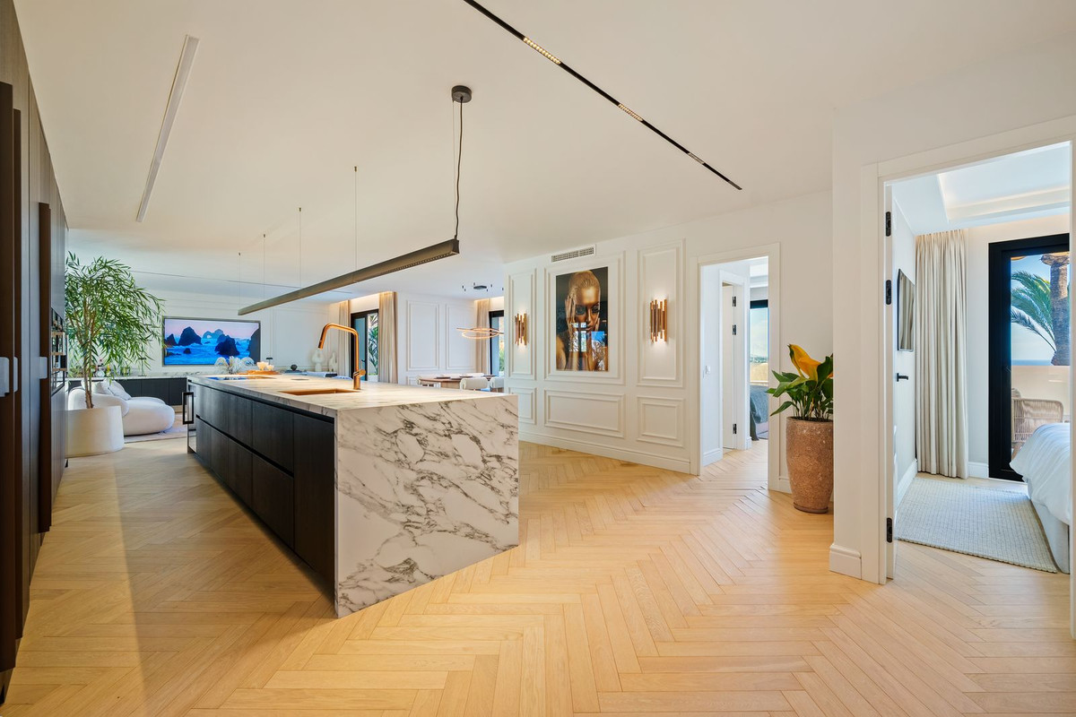 Appartement te koop in Nueva Andalucía | 3 slaapkamers H5272087