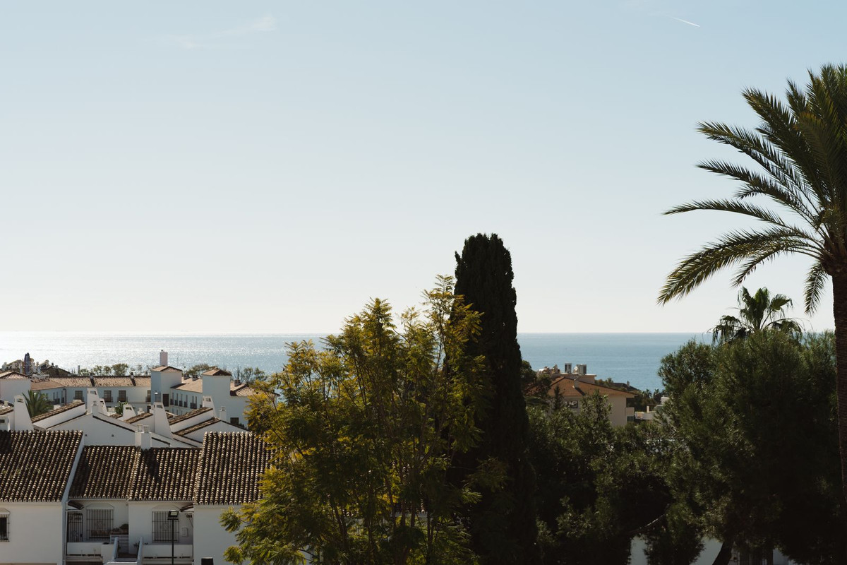 Appartement te koop in Nueva Andalucía | 2 slaapkamers H5272321