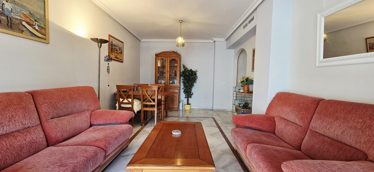 Appartement te koop in Nueva Andalucía | 2 slaapkamers H5272324