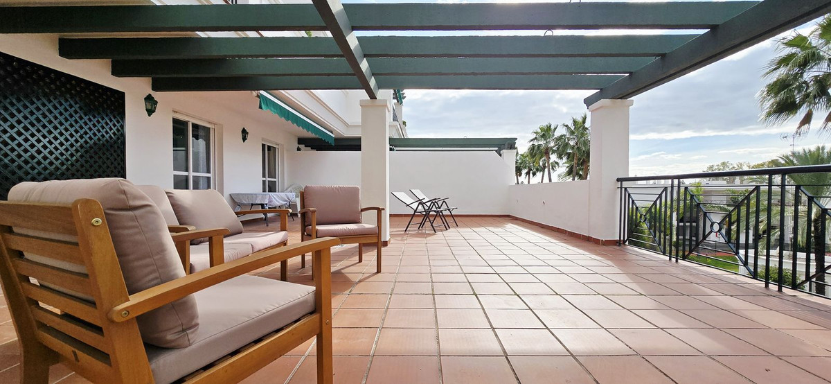 Appartement te koop in Nueva Andalucía | 2 slaapkamers H5272324