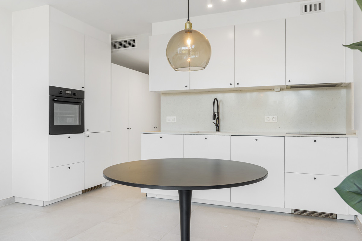 Appartement te koop in Nueva Andalucía | 2 slaapkamers H5272678