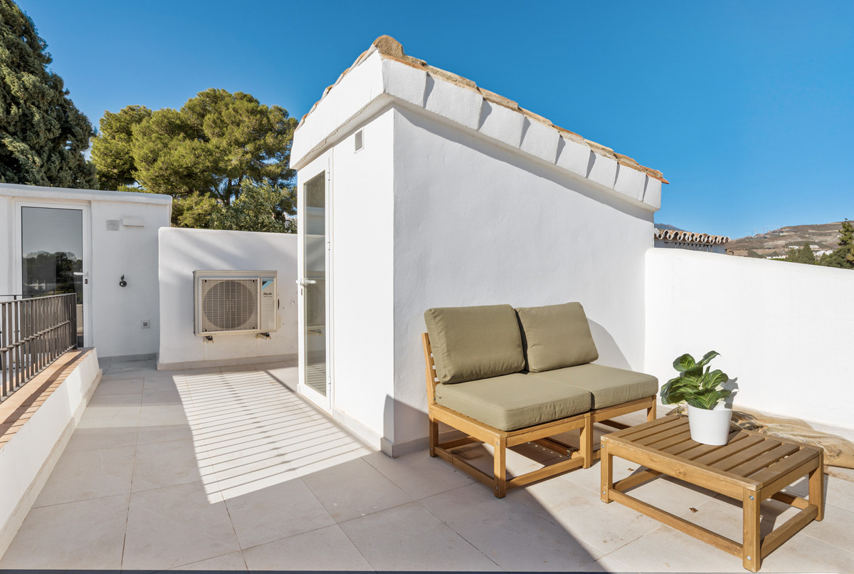 Appartement te koop in Nueva Andalucía | 2 slaapkamers H5272678