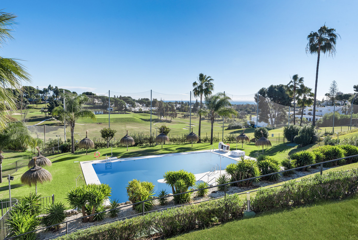 Appartement te koop in Nueva Andalucía | 2 slaapkamers H5272678